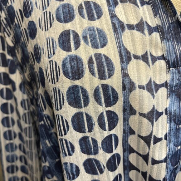 Chico's Textured Dots Dominique Shirt Sz 2 Large LIKE NEW! - Picture 8 of 8